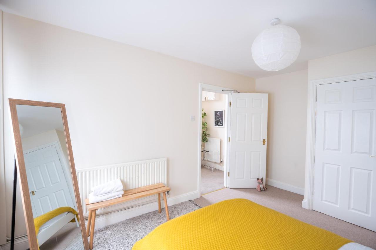 The Ella Fitzgerald - Modern 2 Bedroom Apartment, Super Close To City Centre Cardiff Eksteriør bilde